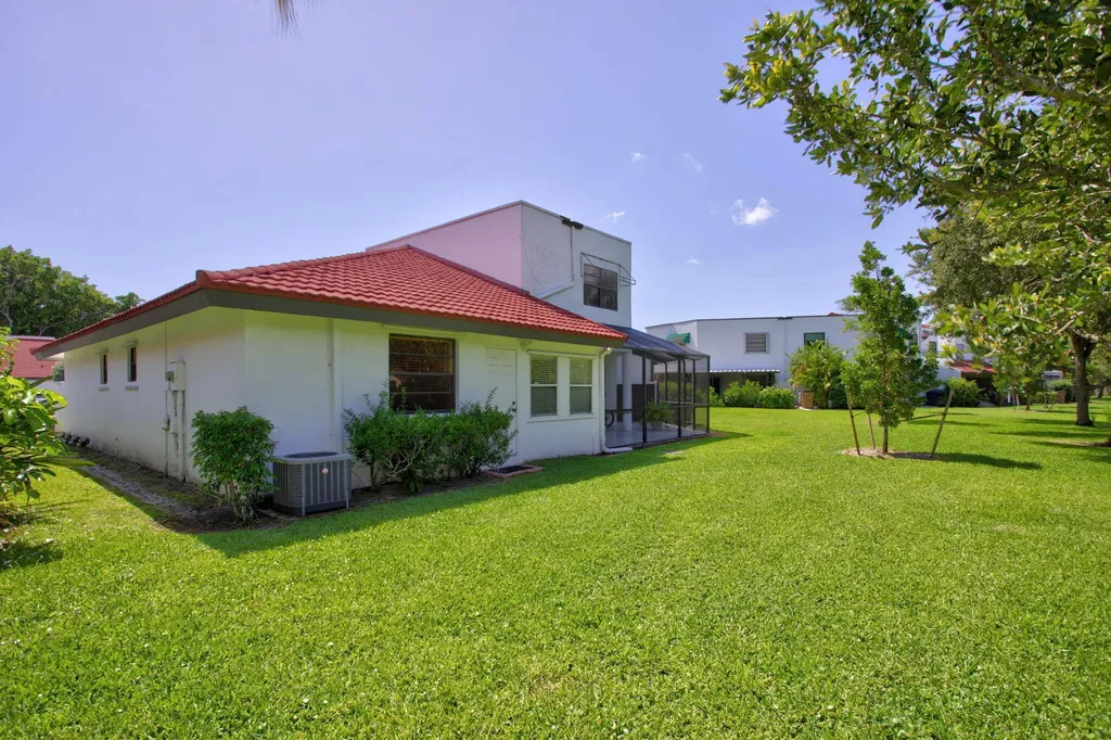 353 NW 36th Avenue Deerfield Beach FL 33442