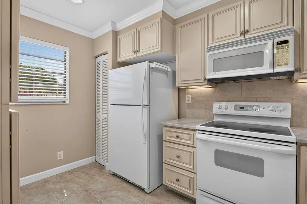 353 NW 36th Avenue Deerfield Beach FL 33442