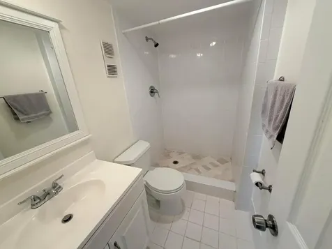 9230 Lagoon Place Davie FL 33324