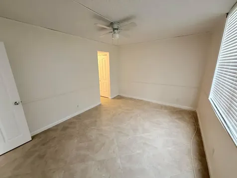 9230 Lagoon Place Davie FL 33324