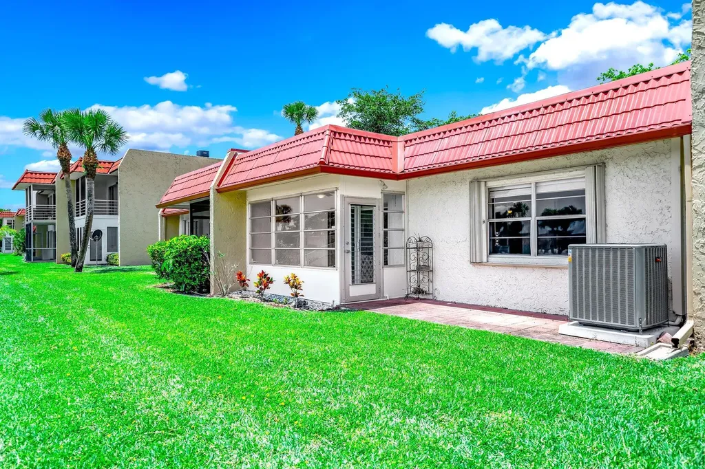 154 Lake Dora Drive West Palm Beach FL 33411