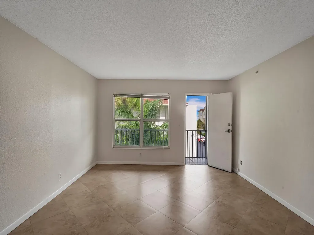 4025 N Federal Highway Fort Lauderdale FL 33308