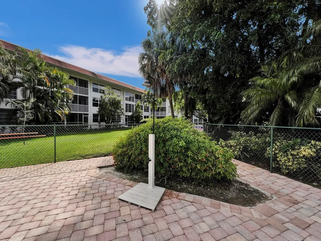 4025 N Federal Highway Fort Lauderdale FL 33308