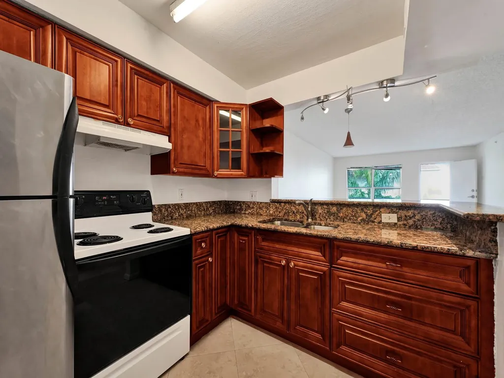 4025 N Federal Highway Fort Lauderdale FL 33308