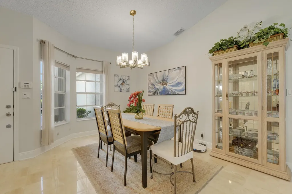 7136 Ashford Lane Boynton Beach FL 33472