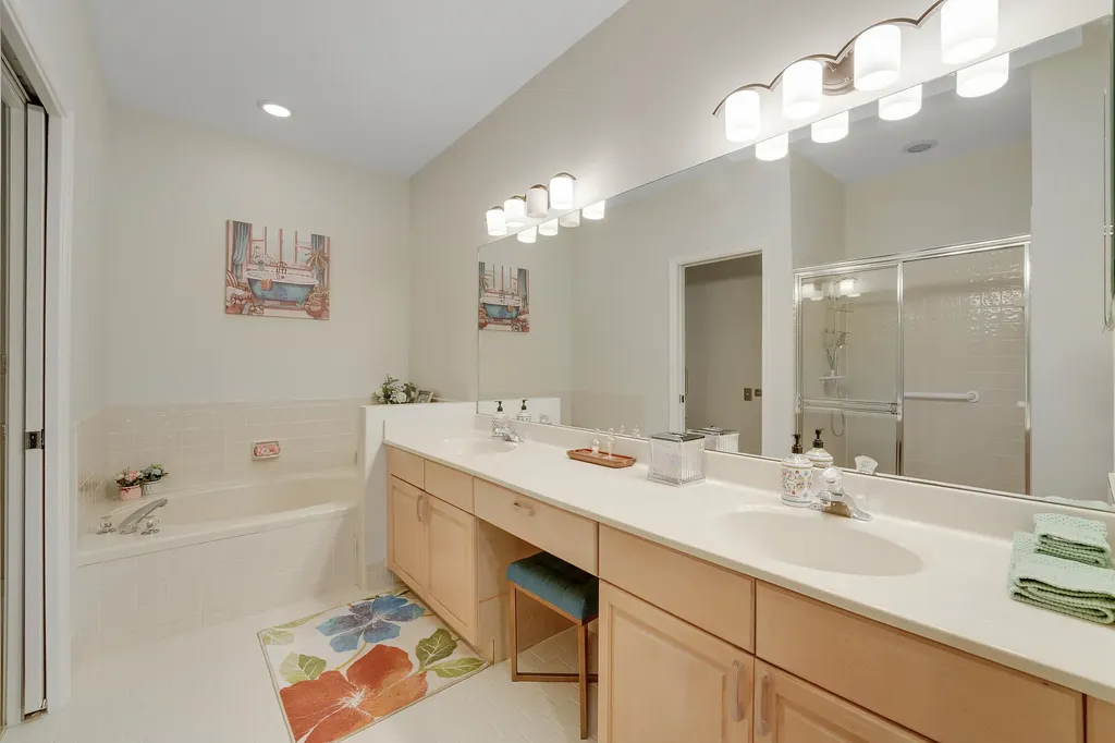 7136 Ashford Lane Boynton Beach FL 33472