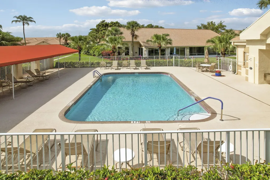 7136 Ashford Lane Boynton Beach FL 33472
