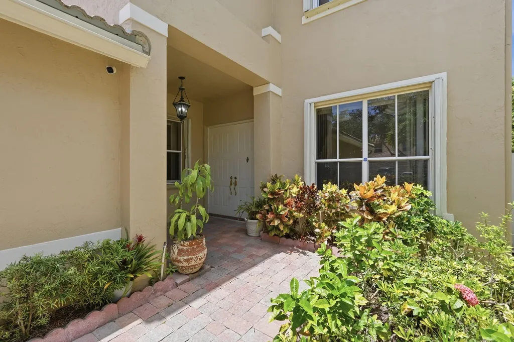 3956 Torres Circle West Palm Beach FL 33409