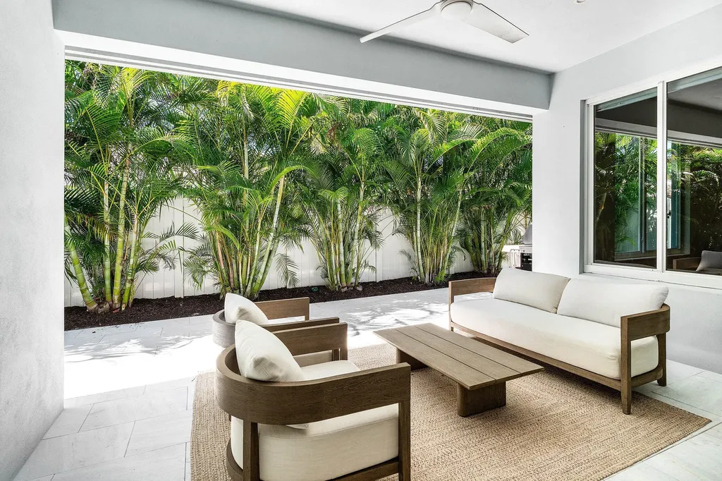 412 SE 4th Avenue Delray Beach FL 33483