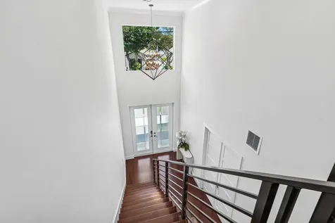 412 SE 4th Avenue Delray Beach FL 33483