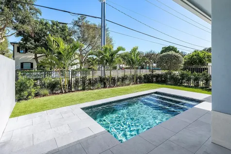 412 SE 4th Avenue Delray Beach FL 33483