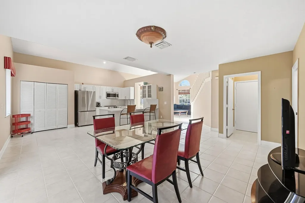 306 NW 115th Way Coral Springs FL 33071