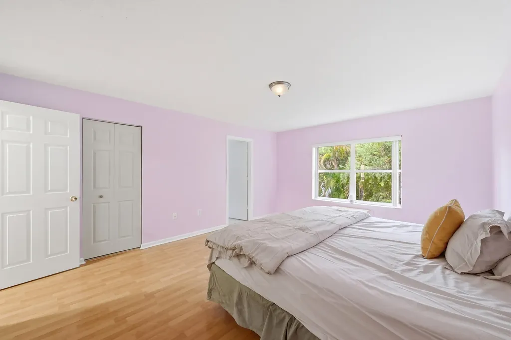 306 NW 115th Way Coral Springs FL 33071