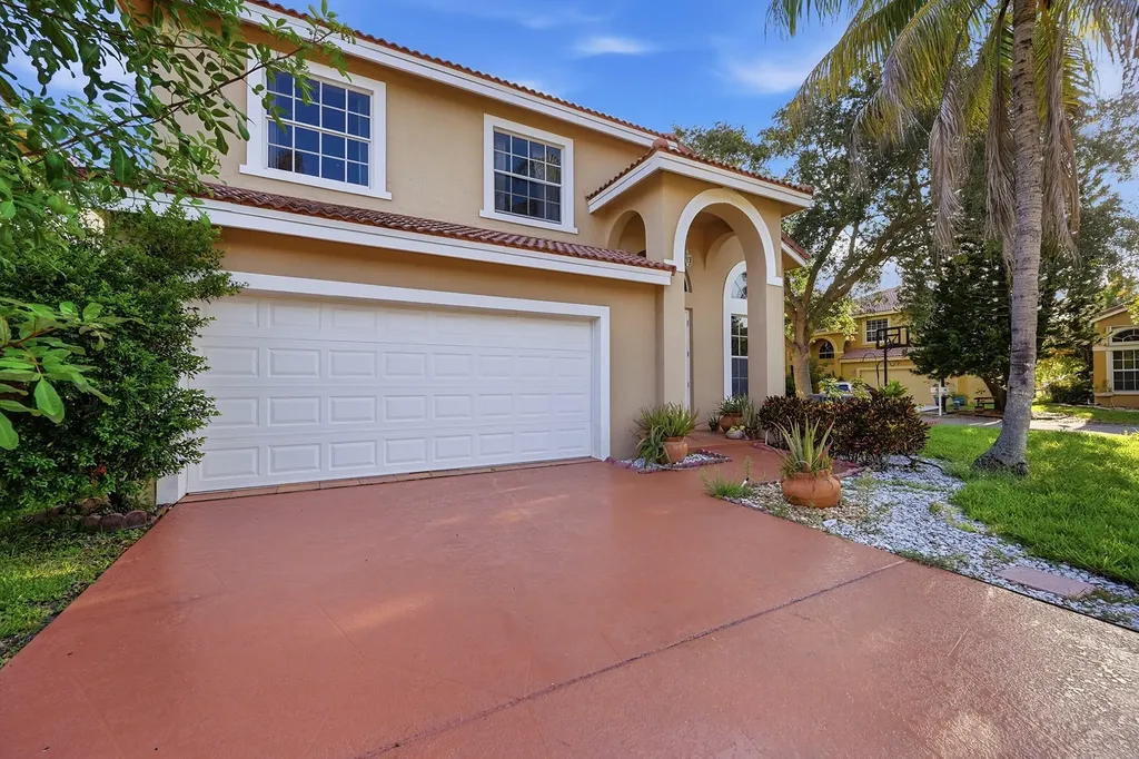306 NW 115th Way Coral Springs FL 33071