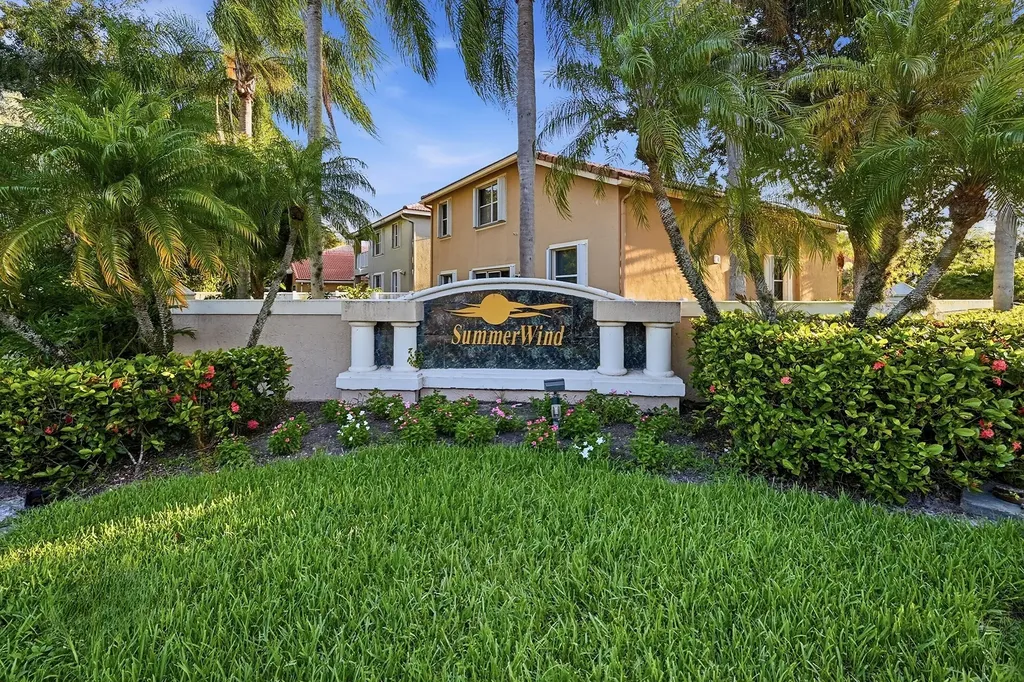 306 NW 115th Way Coral Springs FL 33071
