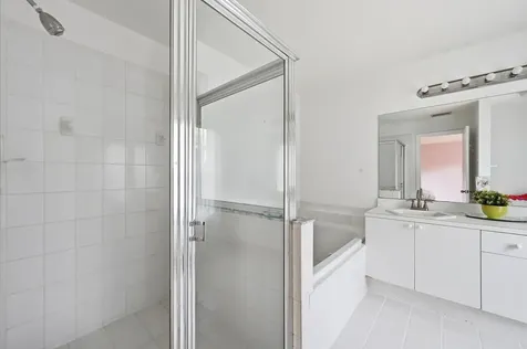 306 NW 115th Way Coral Springs FL 33071