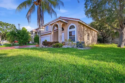 306 NW 115th Way Coral Springs FL 33071