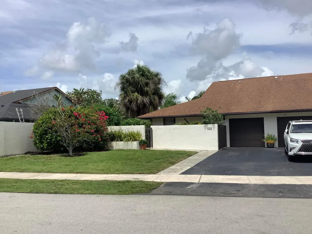 458 SW 29th Avenue Delray Beach FL 33445