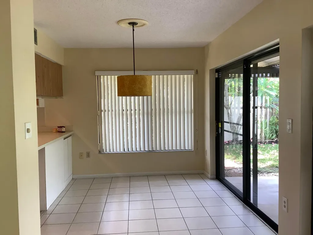 458 SW 29th Avenue Delray Beach FL 33445