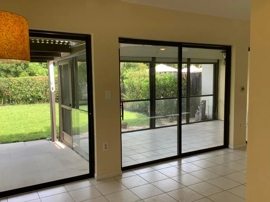 458 SW 29th Avenue Delray Beach FL 33445