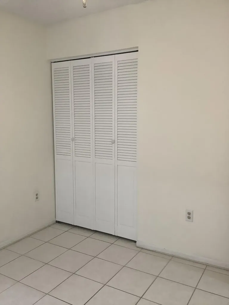 458 SW 29th Avenue Delray Beach FL 33445
