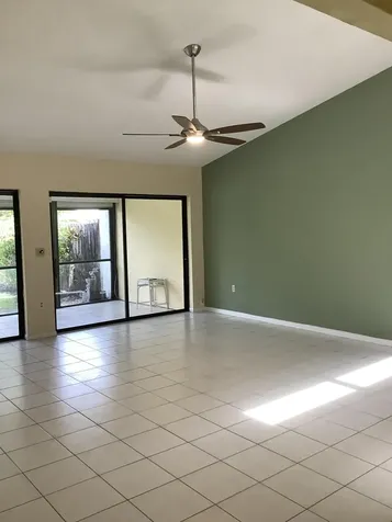 458 SW 29th Avenue Delray Beach FL 33445