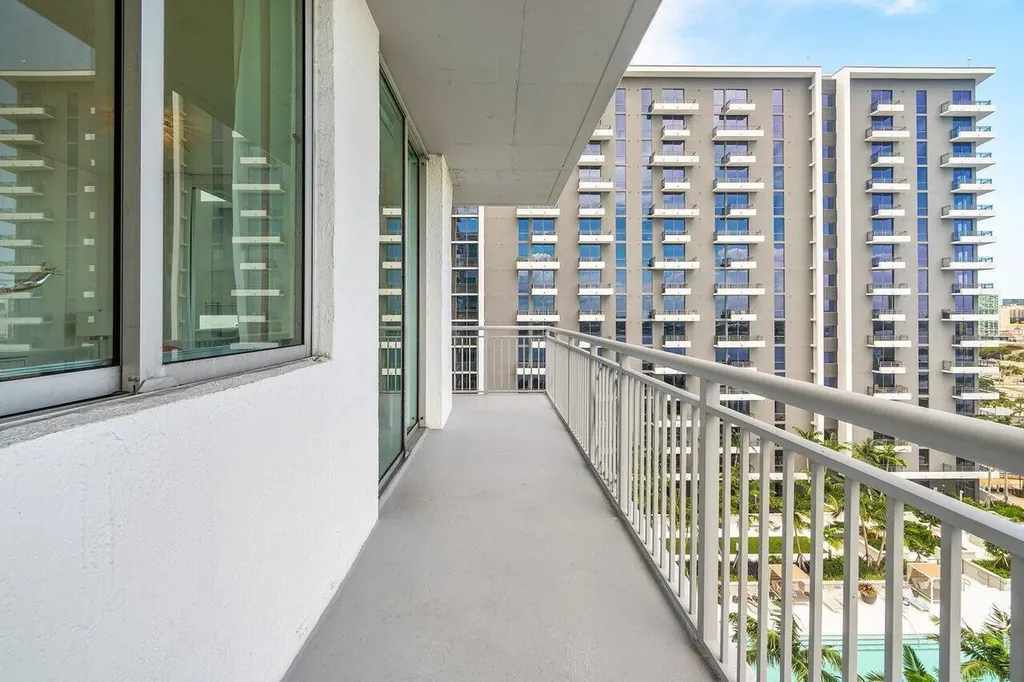 300 S Australian Avenue West Palm Beach FL 33401
