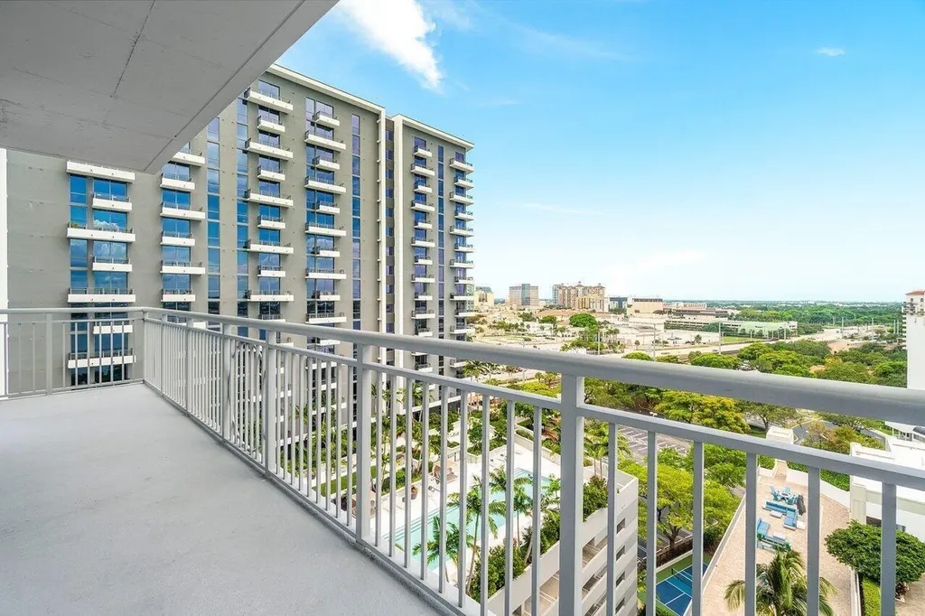 300 S Australian Avenue West Palm Beach FL 33401