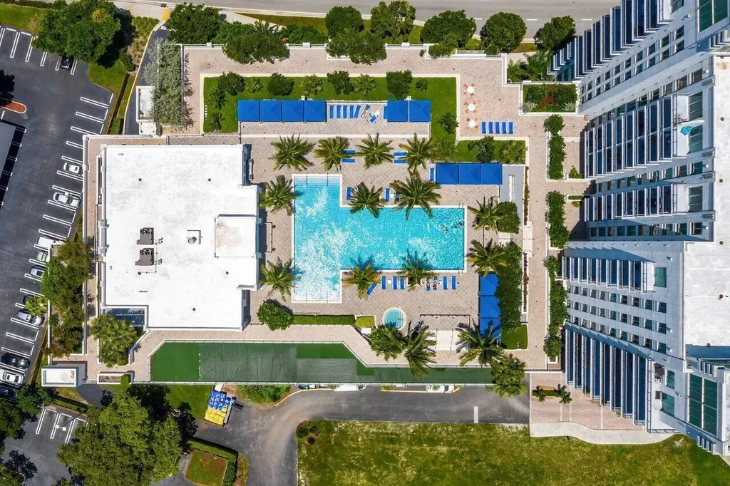 300 S Australian Avenue West Palm Beach FL 33401