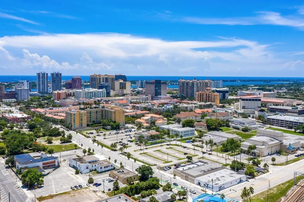 300 S Australian Avenue West Palm Beach FL 33401