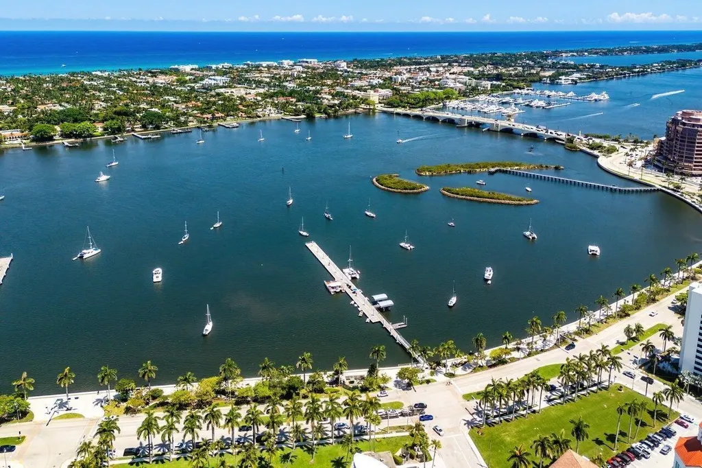 300 S Australian Avenue West Palm Beach FL 33401
