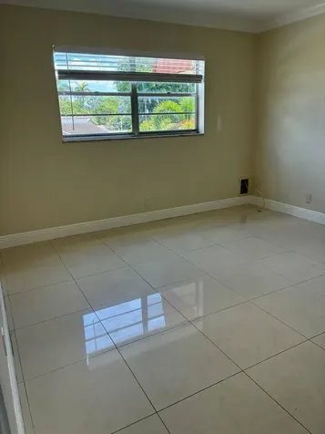 1300 Moffett Street Hallandale Beach FL 33009