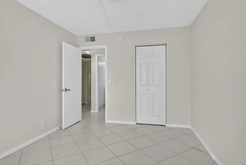 3057 Yarmouth C Boca Raton FL 33434