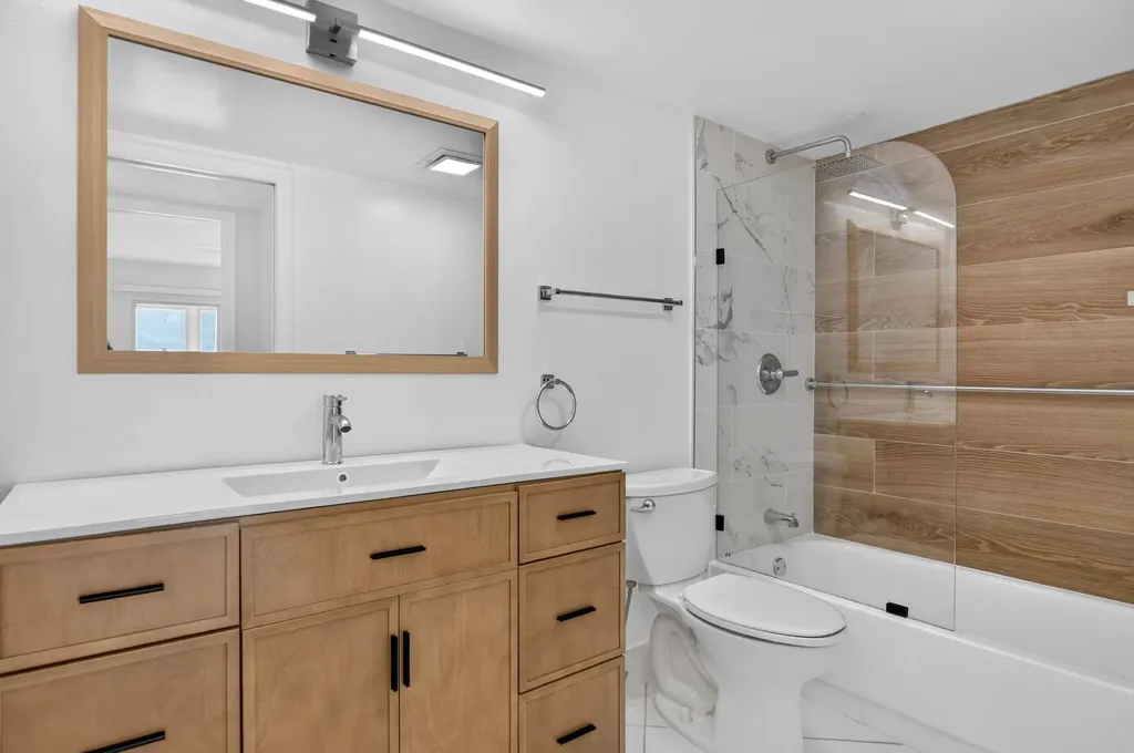 3057 Yarmouth C Boca Raton FL 33434