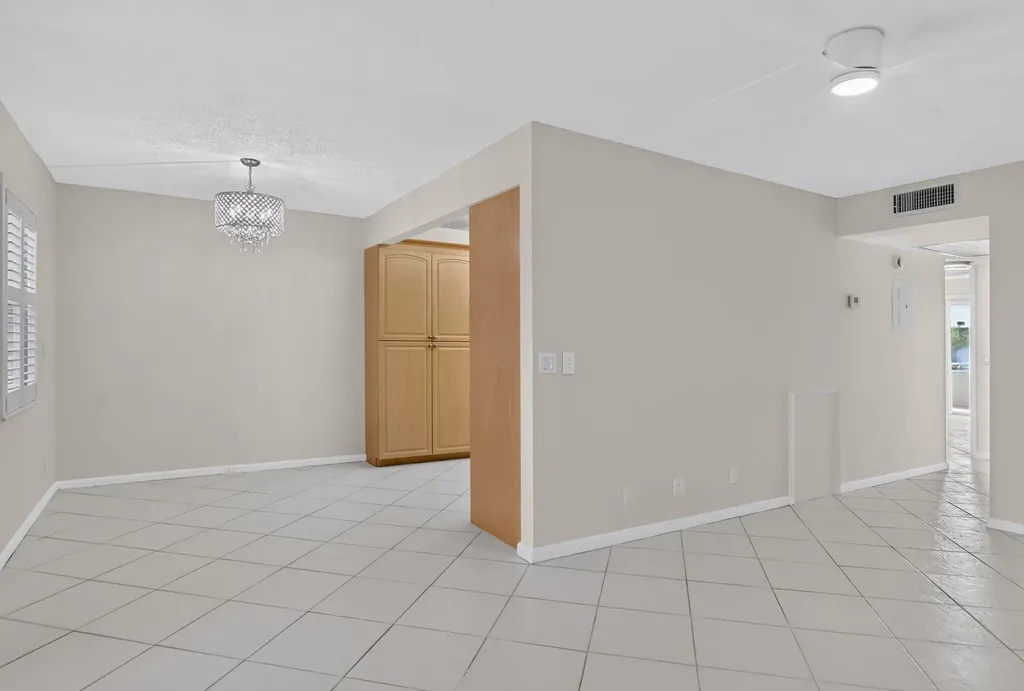 3057 Yarmouth C Boca Raton FL 33434