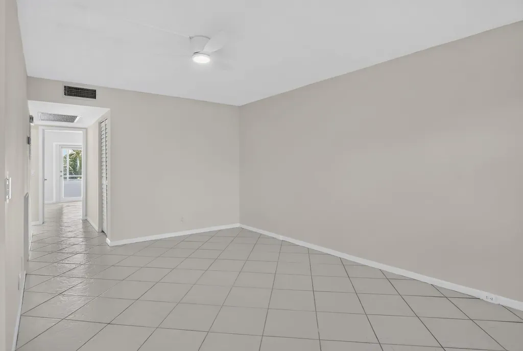 3057 Yarmouth C Boca Raton FL 33434