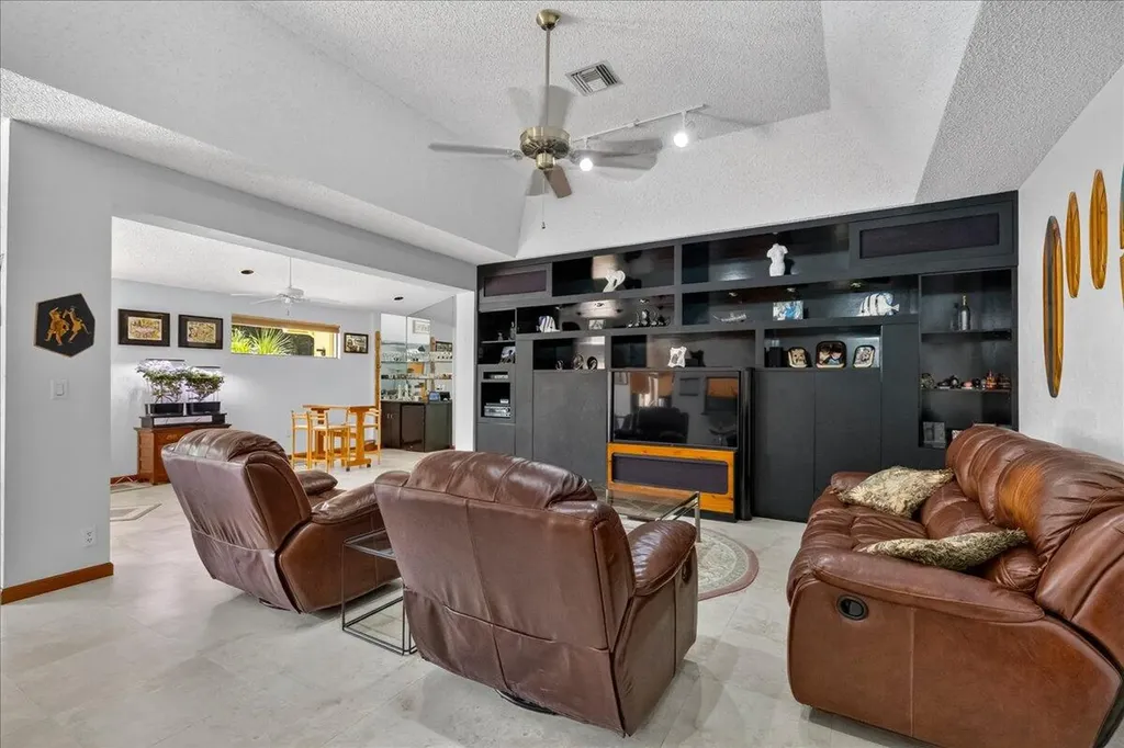 5044 NW 81st Avenue Coral Springs FL 33067