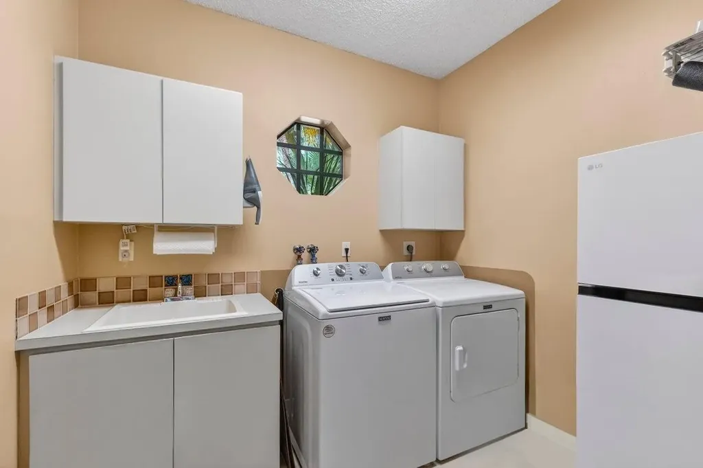 5044 NW 81st Avenue Coral Springs FL 33067