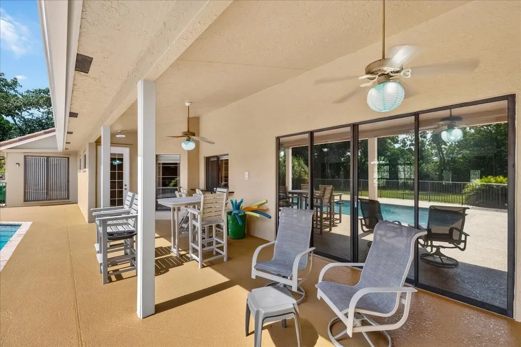 5044 NW 81st Avenue Coral Springs FL 33067