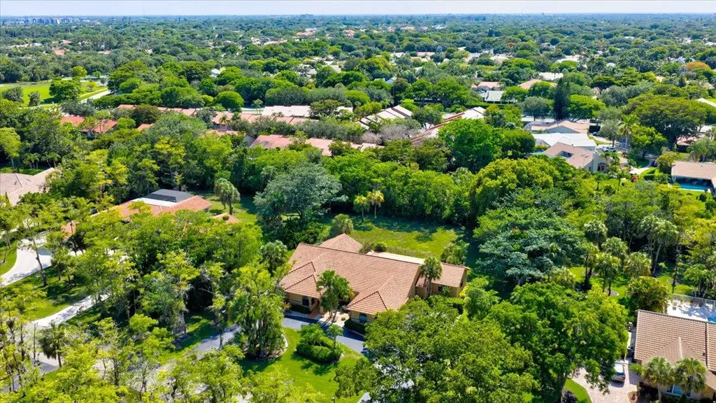 5044 NW 81st Avenue Coral Springs FL 33067
