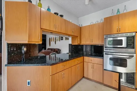 5044 NW 81st Avenue Coral Springs FL 33067