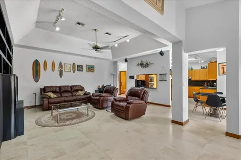 5044 NW 81st Avenue Coral Springs FL 33067