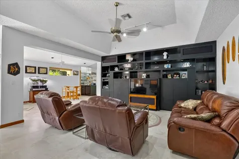 5044 NW 81st Avenue Coral Springs FL 33067