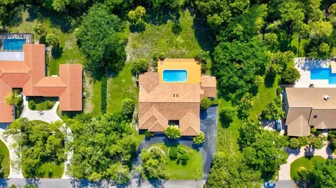5044 NW 81st Avenue Coral Springs FL 33067