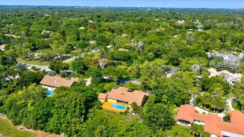 5044 NW 81st Avenue Coral Springs FL 33067