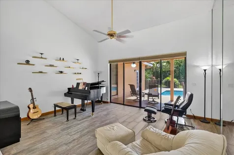 5044 NW 81st Avenue Coral Springs FL 33067