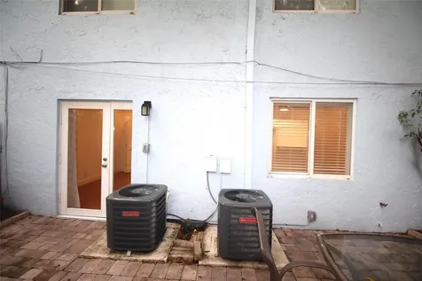 820 NE 28th Street Wilton Manors FL 33334