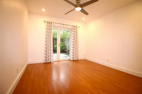 820 NE 28th Street Wilton Manors FL 33334