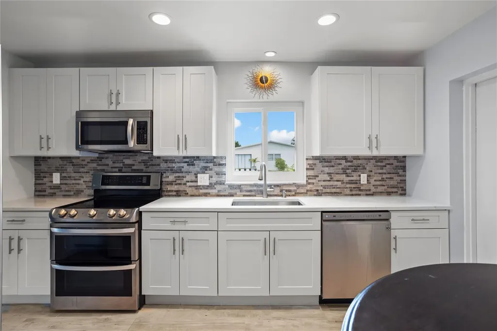 6579 Country Way Delray Beach FL 33484