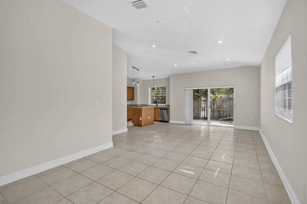 1445 SW 11th Place Fort Lauderdale FL 33312